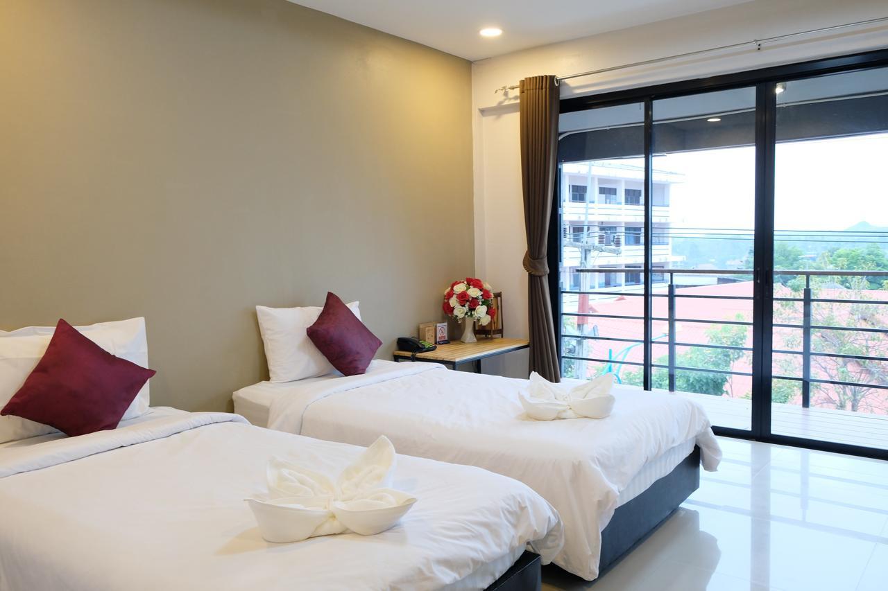 รอยัล ไนน์ กาญจนบุรี Hotel ภายนอก รูปภาพ